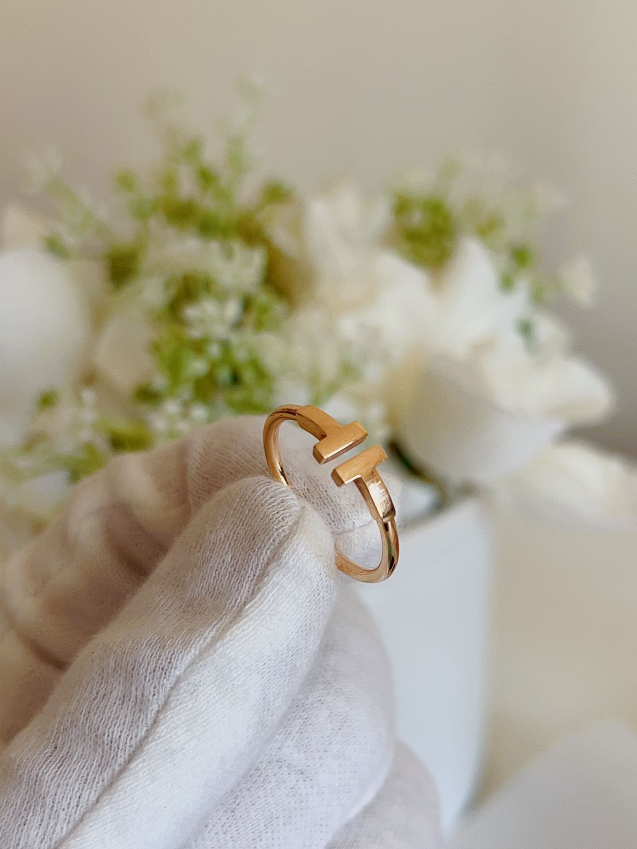 Tiffany T Wire Ring in Rose Gold size56