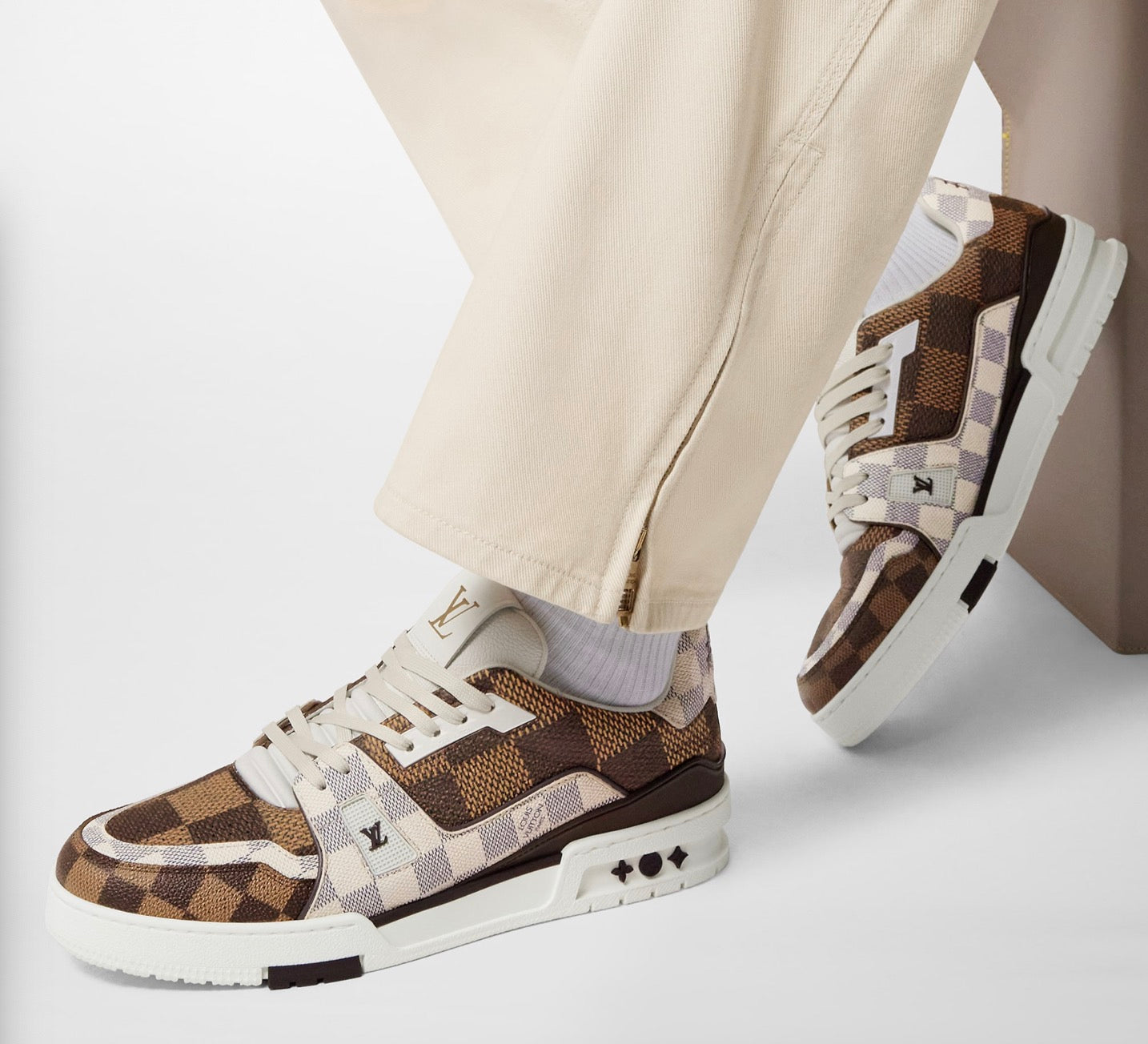 New Men's Louis Vuitton Trainer Sneaker Monogram Size8