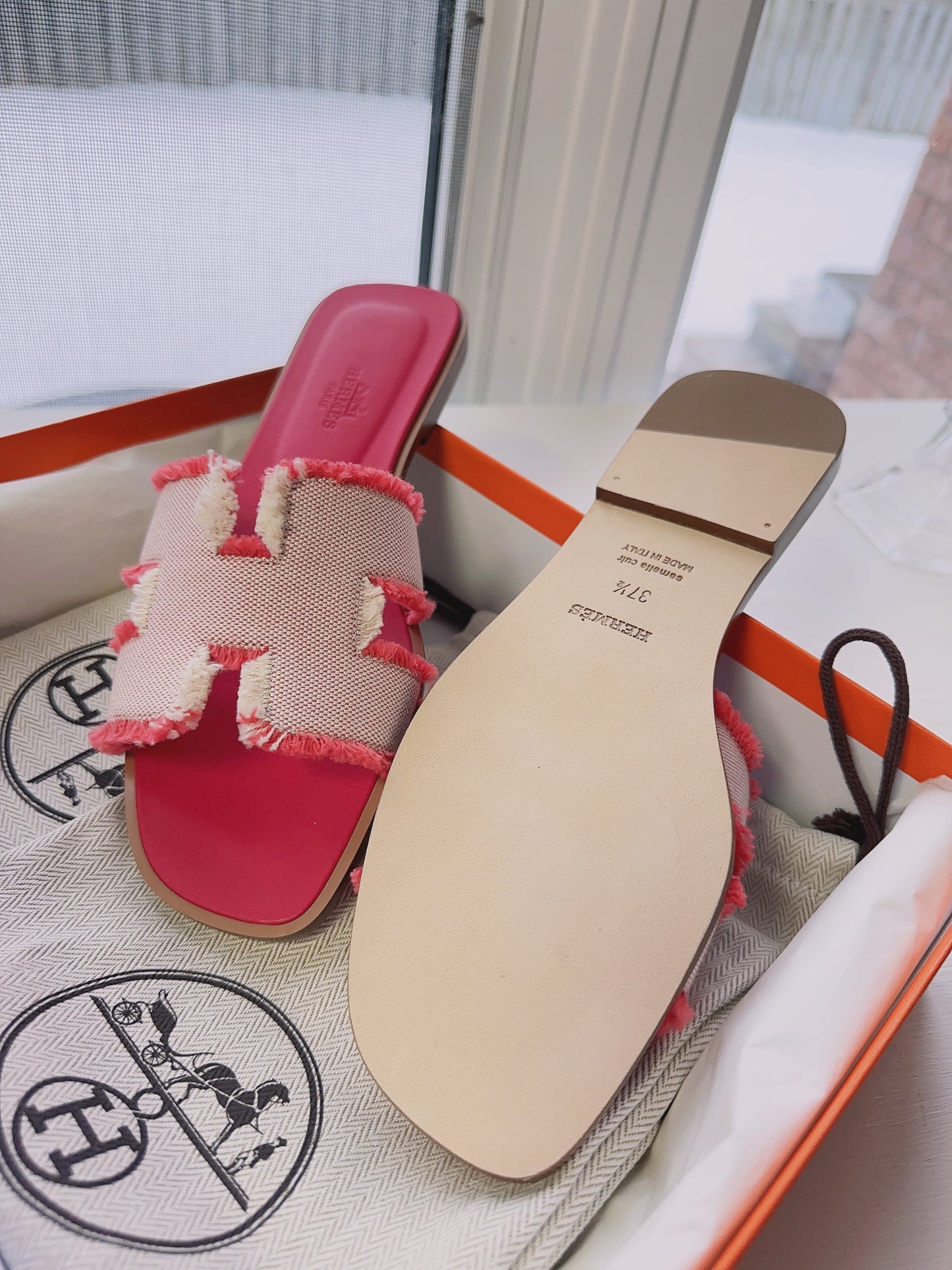 Hermes Pink Oran Leather Slides Size37.5
