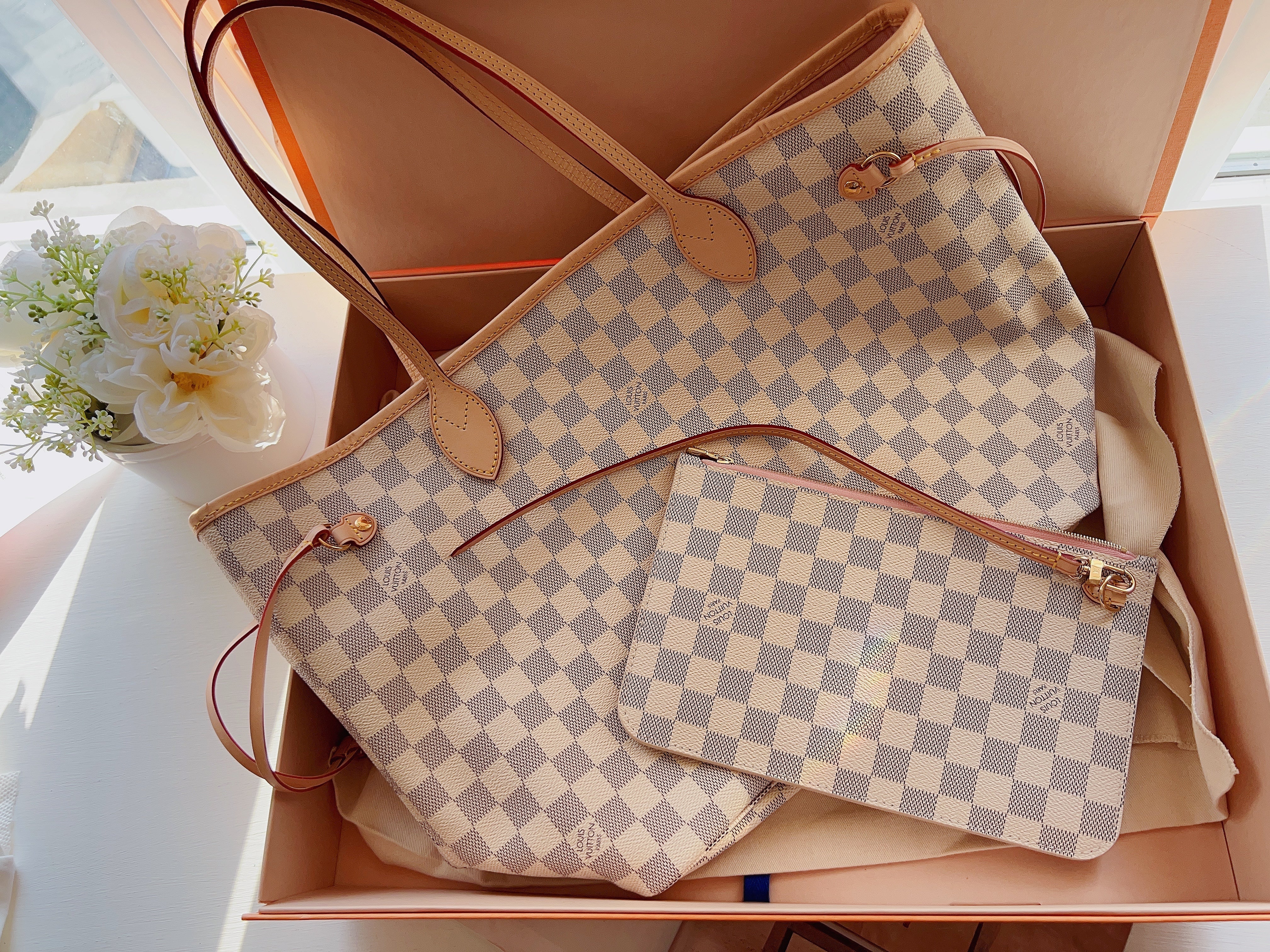 Lv on sale neverfull azur