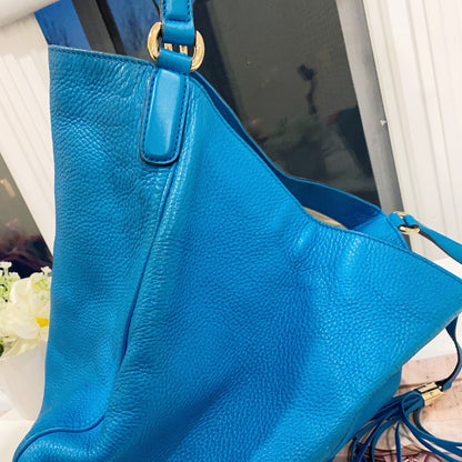 Gucci Turquoise Pebbled Leather Medium Soho Hobo