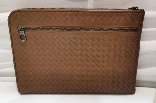 Bottega Veneta Mens Veneta Clutch - luxhub.ca