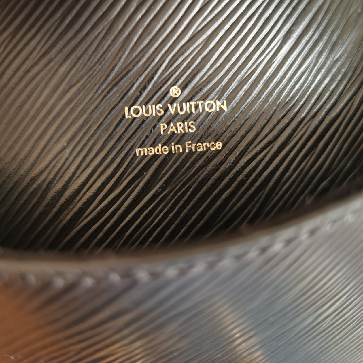 Louis Vuitton Epi One Handle Flap Bag PM Black –