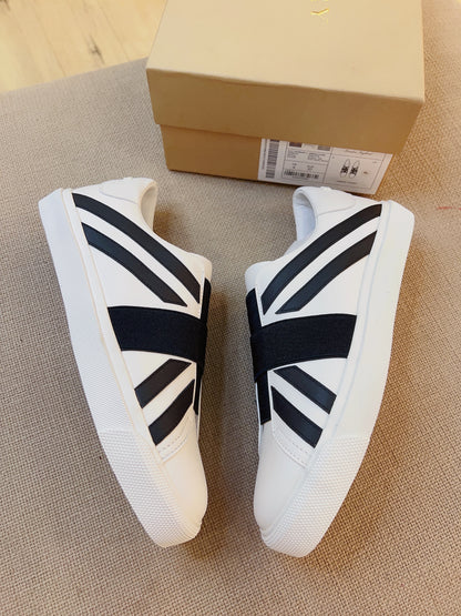 Burberry Sneaker Size37 New