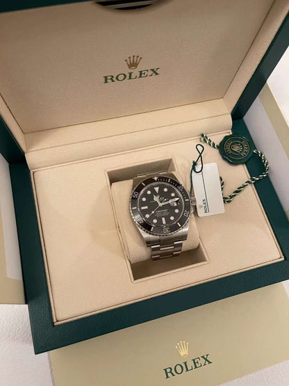 ROLEX CERAMIC DATE SUBMARINER STAINLESS STEEL AUTOMATIC WATCH - luxhub.ca